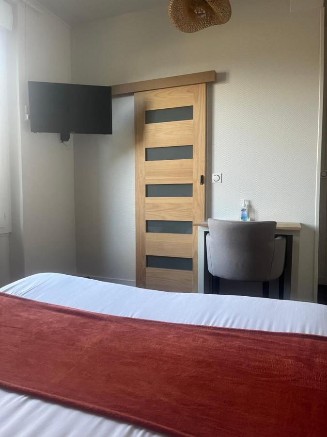 Hotel Le Petit Montmartre Dinard Zewnętrze zdjęcie