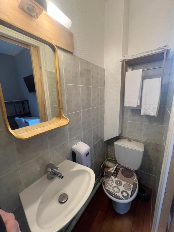 Hotel Le Petit Montmartre Dinard Zewnętrze zdjęcie