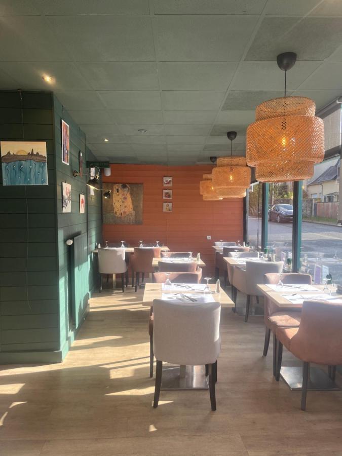 Hotel Le Petit Montmartre Dinard Zewnętrze zdjęcie