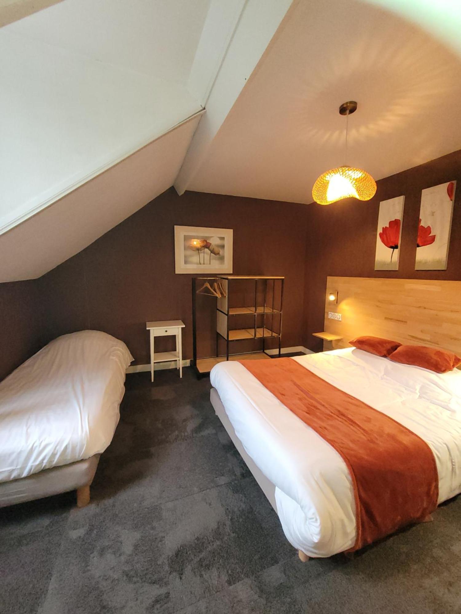 Hotel Le Petit Montmartre Dinard Zewnętrze zdjęcie