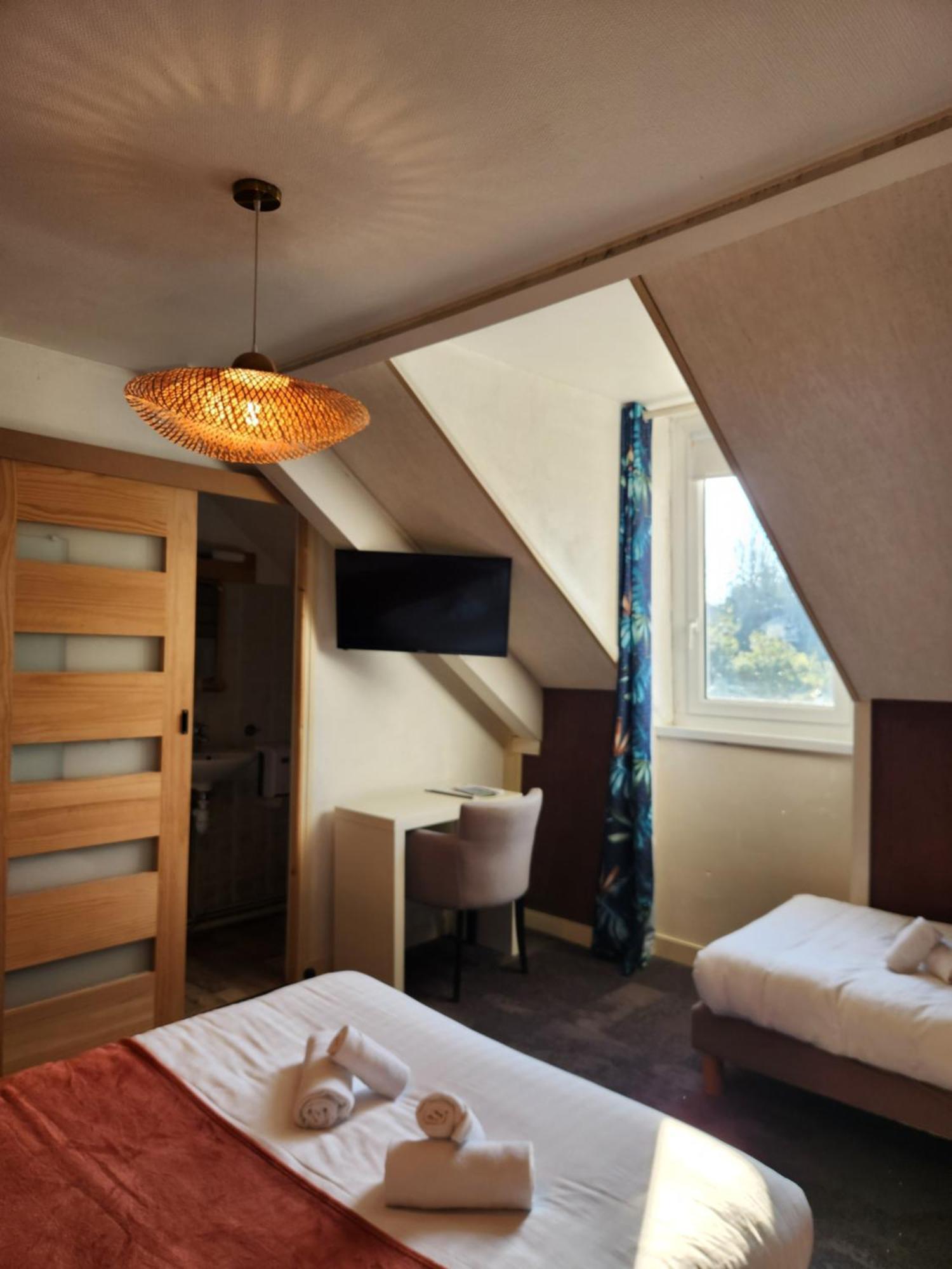 Hotel Le Petit Montmartre Dinard Zewnętrze zdjęcie