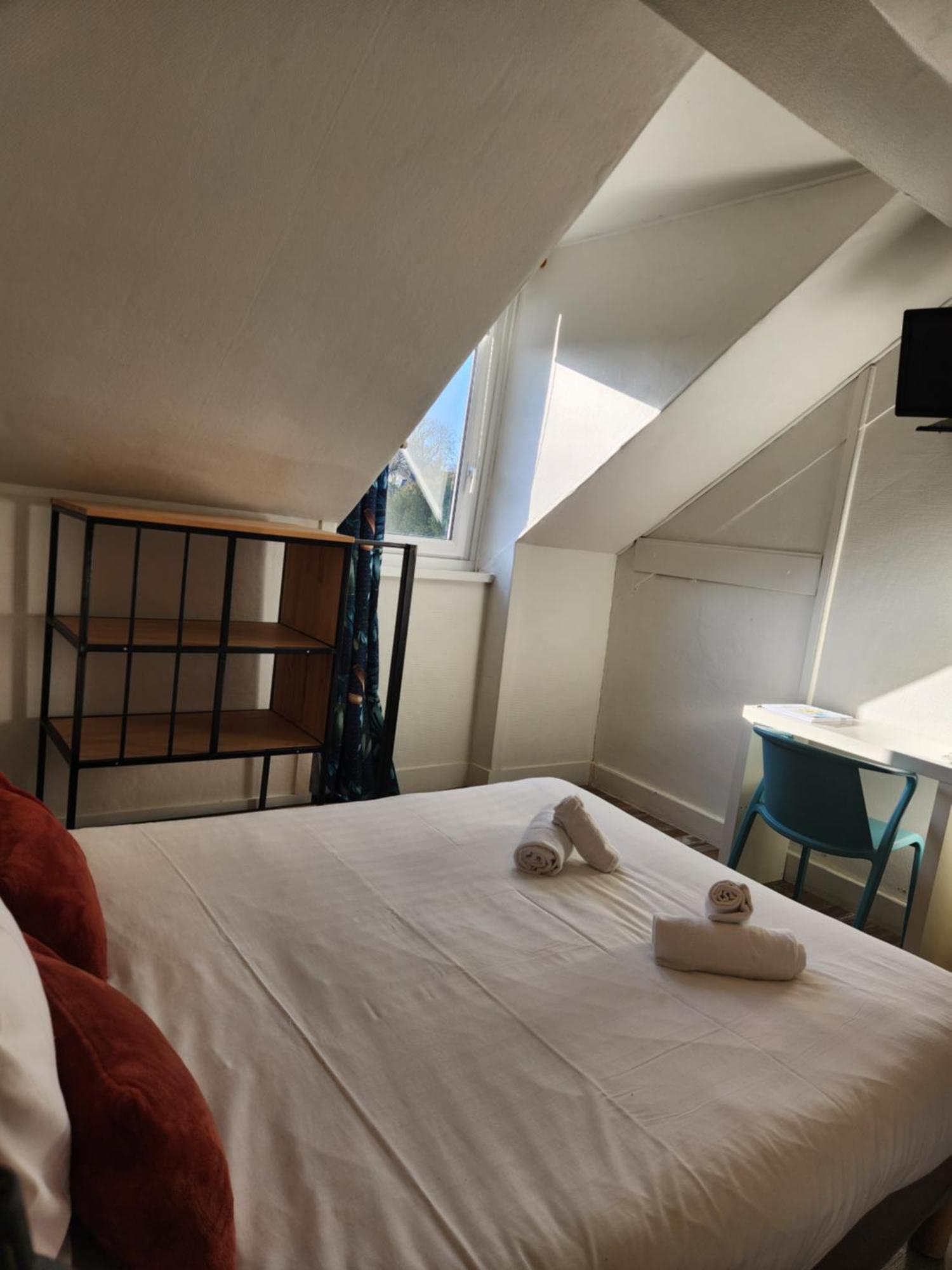 Hotel Le Petit Montmartre Dinard Zewnętrze zdjęcie